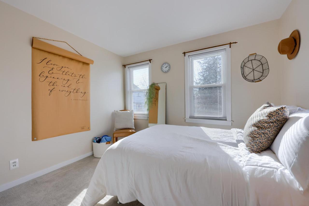 2-bedroom House W/ Large Outdoor And Firepit!